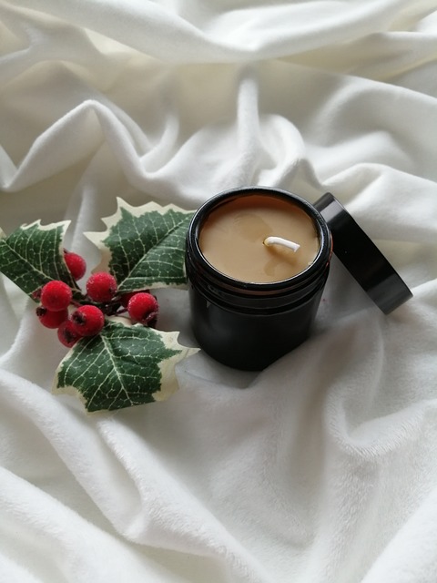 Scented candles for Christmas gifts.